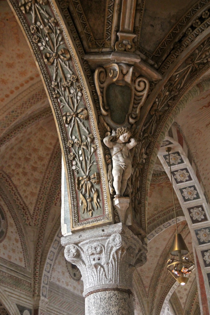 Column Decoration
